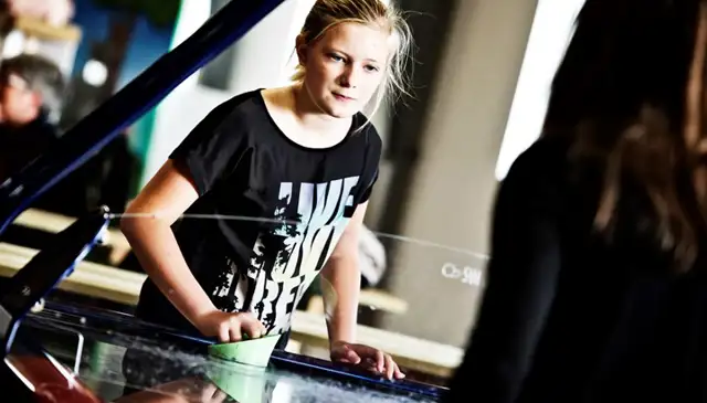 Air Hockey